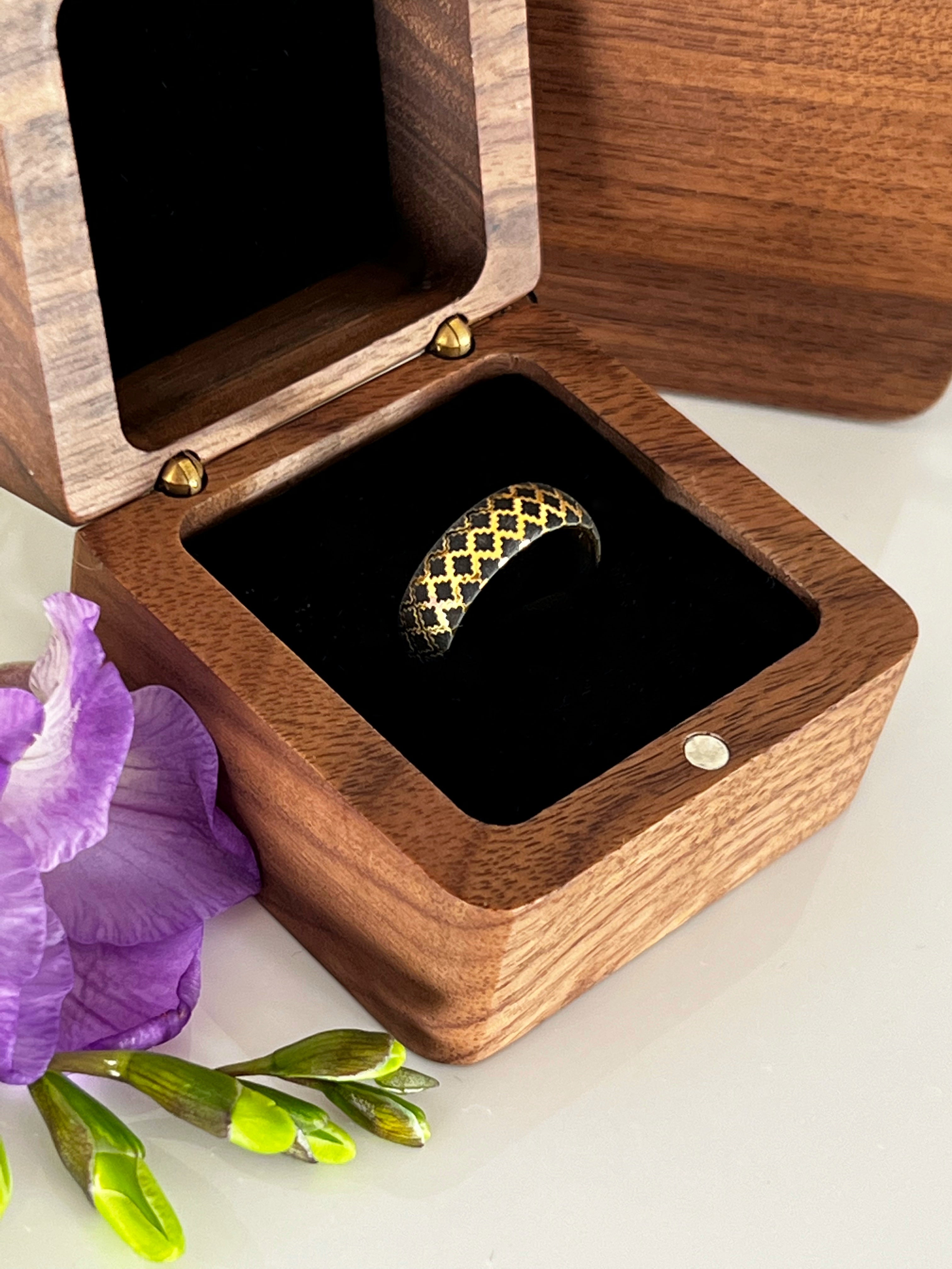 luxury elegant yellow gold plated tungsten ring, chic black engraving, unique pattern, best wedding anniversary ring for special occasions, ring for her and him in a wooden box